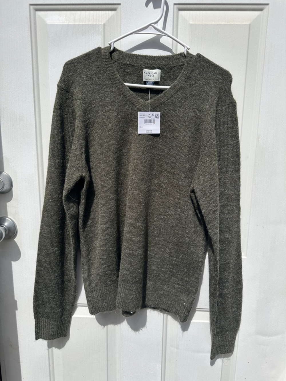 MENS | American Eagle | Olive Green V-Neck Sweater | SMALL